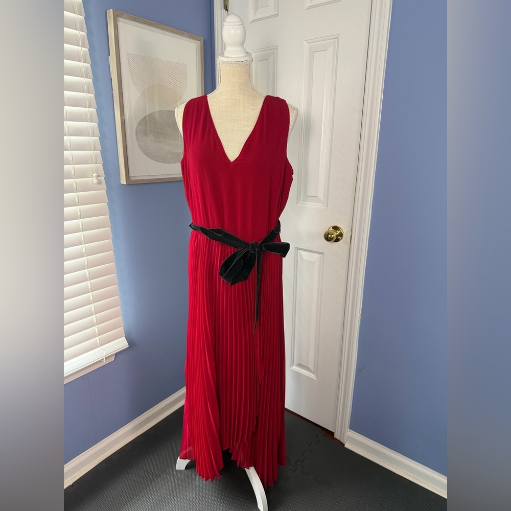 NWT - WHBM Red V-Neck Pleated Asymmetrical A-Line Dress with Black Velvet Belt